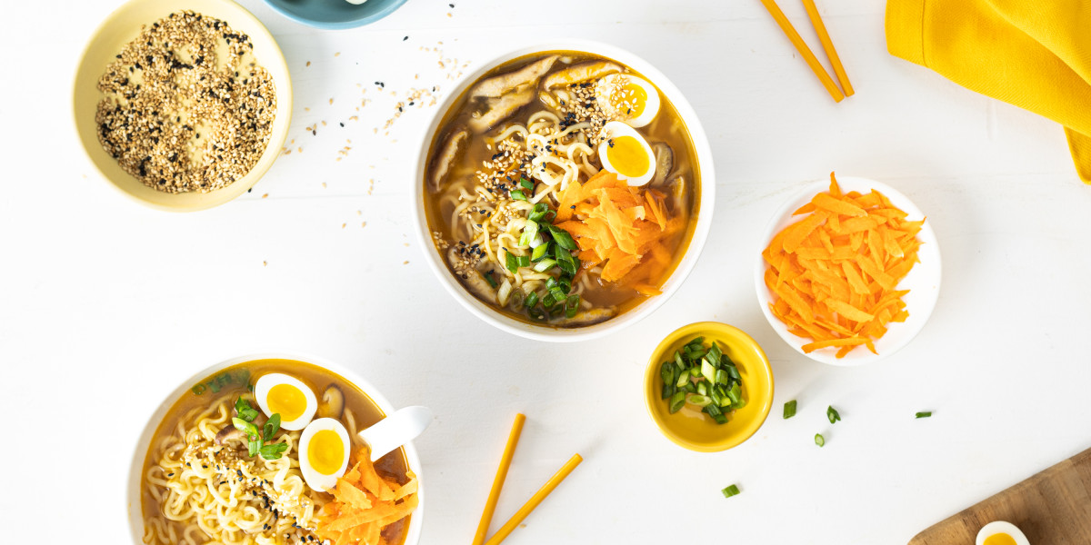 Easy Ramen With Quail Eggs